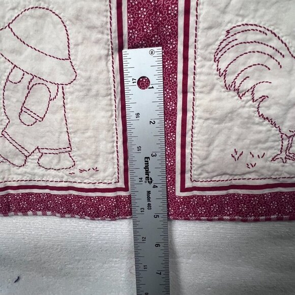 Vintage Charming Red and Cream Quilt - Picture 12 of 12